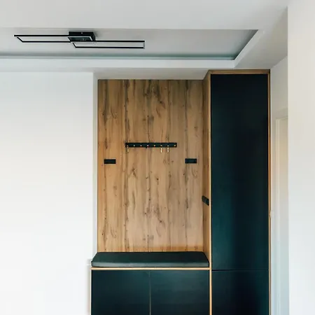 Aura * Vir